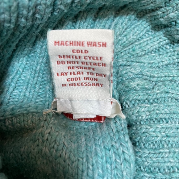 Sundance Ribbed Turtleneck Sweater, size L - Picture 8 of 8